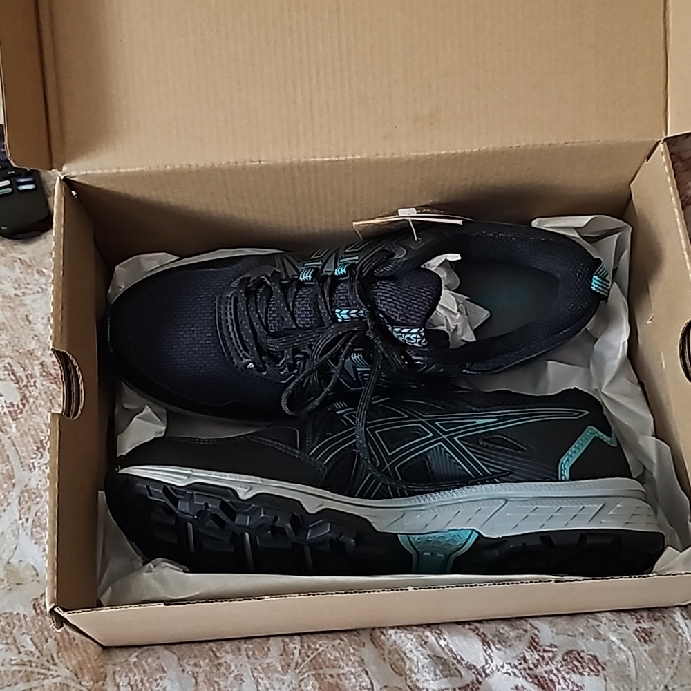 ASICS Gel-Venture 8 Athletic Shoe size 8 1/2